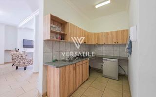 4 Bedroom House For Sale in Long Beach