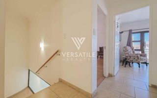 4 Bedroom House For Sale in Long Beach