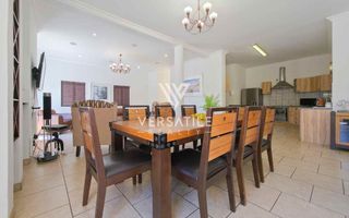 4 Bedroom House For Sale in Long Beach