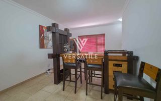 4 Bedroom House For Sale in Long Beach