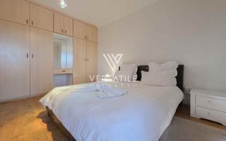 4 Bedroom House For Sale in Long Beach