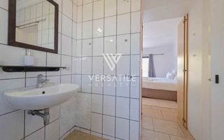 4 Bedroom House For Sale in Long Beach
