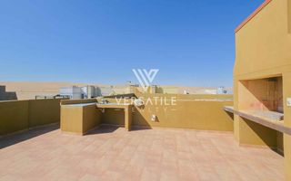 4 Bedroom House For Sale in Long Beach