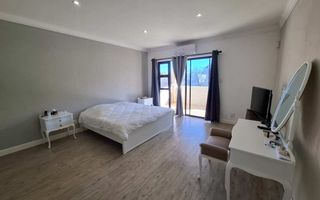 6 Bedroom House For Sale in Suiderhof, Windhoek