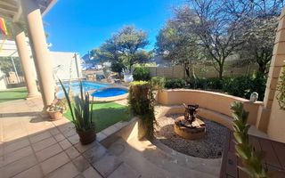 6 Bedroom House For Sale in Suiderhof, Windhoek