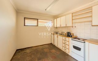 8 Bedroom Small Holding / Plot For Sale in River Plots, Swak...