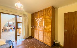 8 Bedroom Small Holding / Plot For Sale in River Plots, Swak...