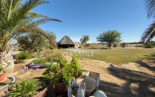 8 Bedroom Small Holding / Plot For Sale in River Plots, Swak...