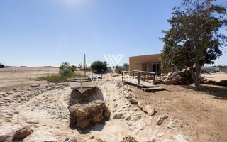 8 Bedroom Small Holding / Plot For Sale in River Plots, Swak...