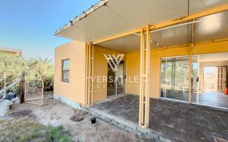 8 Bedroom Small Holding / Plot For Sale in River Plots, Swak...