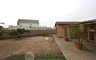 5 Bedroom House To Rent in Hage Heights, Swakopmund