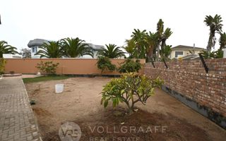 5 Bedroom House To Rent in Hage Heights, Swakopmund