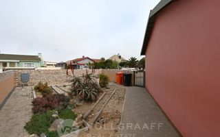 5 Bedroom House To Rent in Hage Heights, Swakopmund