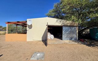 7 Bedroom Small Holding / Plot For Sale in Usakos