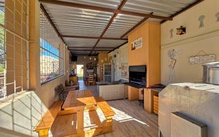 7 Bedroom Small Holding / Plot For Sale in Usakos