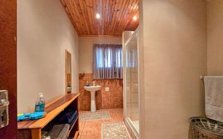 7 Bedroom Small Holding / Plot For Sale in Usakos
