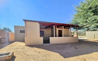 7 Bedroom Small Holding / Plot For Sale in Usakos