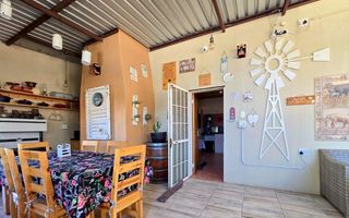 7 Bedroom Small Holding / Plot For Sale in Usakos