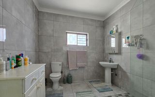 7 Bedroom Small Holding / Plot For Sale in Usakos