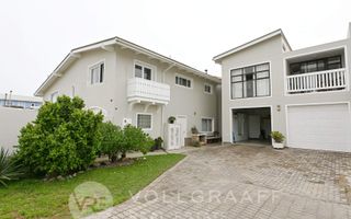 1 Bedroom Apartment To Rent in Waterfront, Swakopmund