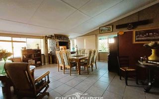 4 Bedroom House For Sale in Usakos