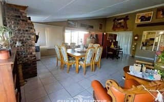 4 Bedroom House For Sale in Usakos