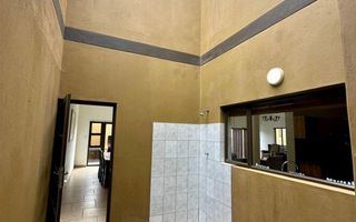 4 Bedroom House For Sale in Long Beach