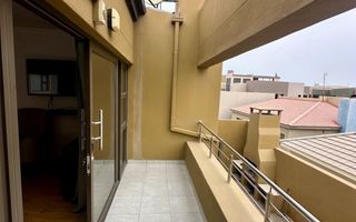 4 Bedroom House For Sale in Long Beach