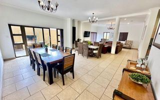 4 Bedroom House For Sale in Long Beach