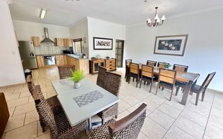 4 Bedroom House For Sale in Long Beach