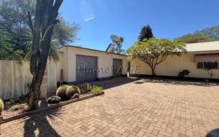 5 Bedroom House For Sale in Otjiwarongo