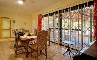 5 Bedroom House For Sale in Otjiwarongo