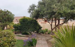 4 Bedroom House For Sale in Henties Bay Central, Henties Bay