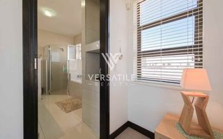 4 Bedroom House For Sale in Afrodite Beach