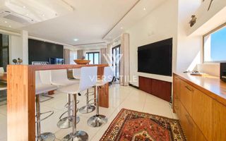 4 Bedroom House For Sale in Afrodite Beach