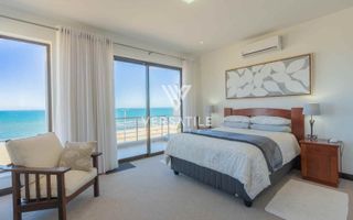 4 Bedroom House For Sale in Afrodite Beach