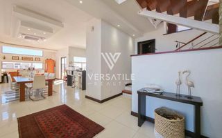 4 Bedroom House For Sale in Afrodite Beach