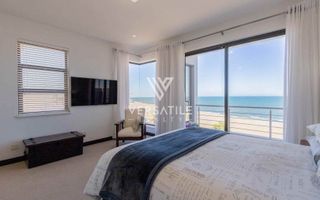 4 Bedroom House For Sale in Afrodite Beach