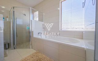 4 Bedroom House For Sale in Afrodite Beach