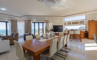 4 Bedroom House For Sale in Afrodite Beach