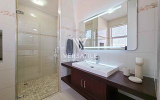 4 Bedroom House For Sale in Afrodite Beach