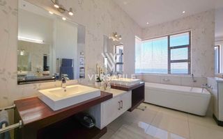 4 Bedroom House For Sale in Afrodite Beach