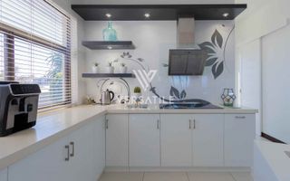 4 Bedroom House For Sale in Afrodite Beach