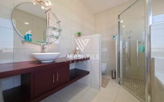 4 Bedroom House For Sale in Afrodite Beach