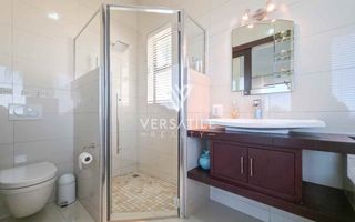 4 Bedroom House For Sale in Afrodite Beach