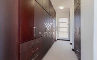 4 Bedroom House For Sale in Afrodite Beach