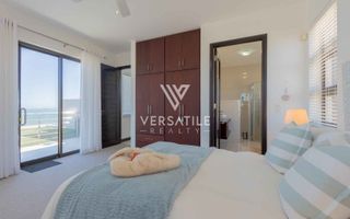 4 Bedroom House For Sale in Afrodite Beach
