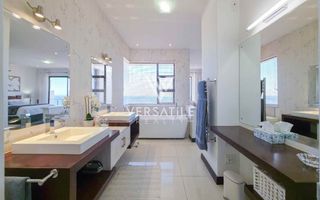 4 Bedroom House For Sale in Afrodite Beach
