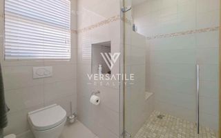 4 Bedroom House For Sale in Afrodite Beach