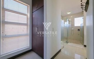 4 Bedroom House For Sale in Afrodite Beach